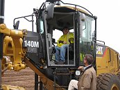 IMG_0189 * Strapping into the road grader * 3072 x 2304 * (733KB)