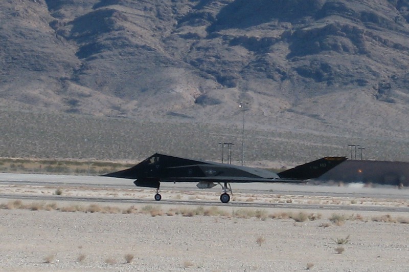 IMG_0024a F-117 taxi back after landing